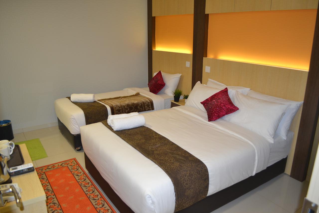 Eazy Hotel At Ampang Batu Empat Exterior photo