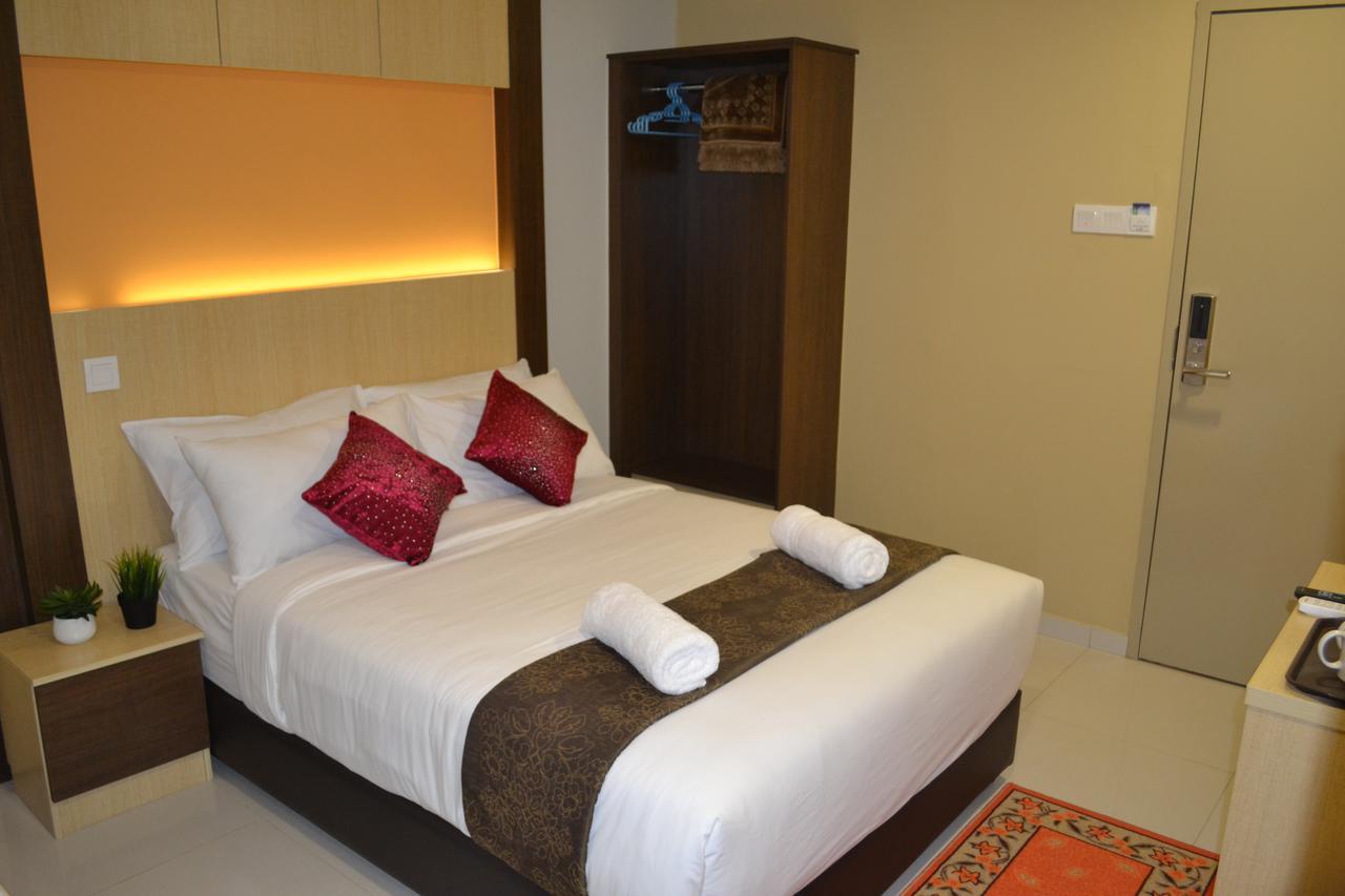 Eazy Hotel At Ampang Batu Empat Exterior photo