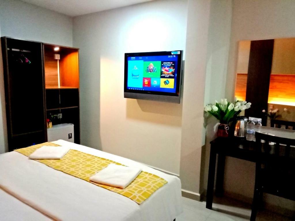 Eazy Hotel At Ampang Batu Empat Exterior photo