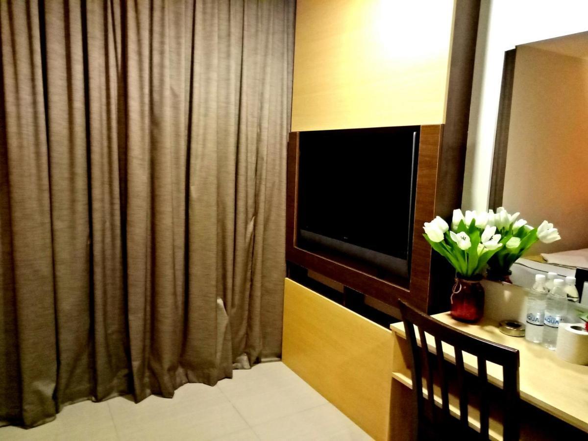Eazy Hotel At Ampang Batu Empat Exterior photo